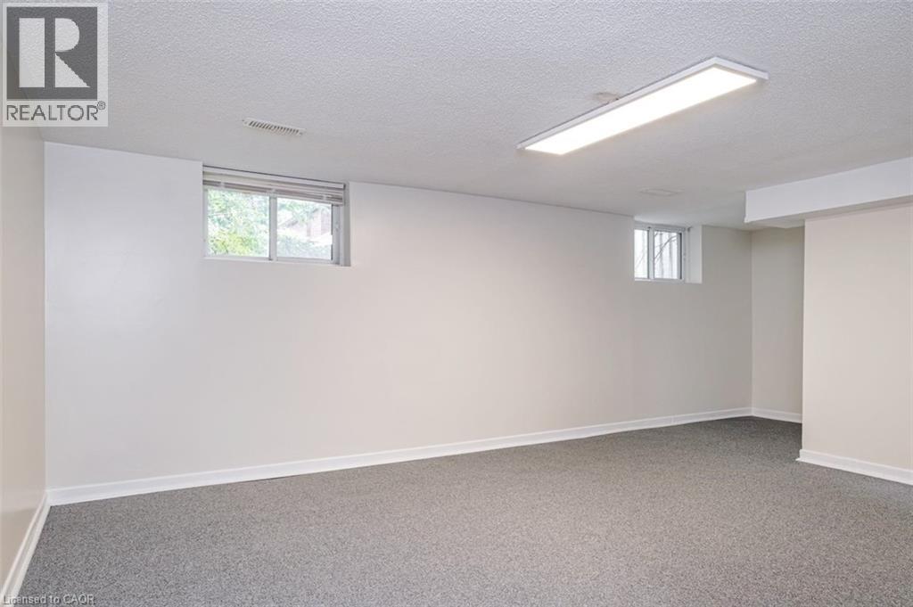 11 DROMORE Crescent - Image 35
