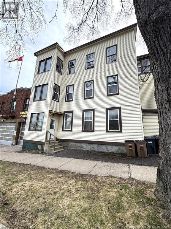 290 King St W - 1
