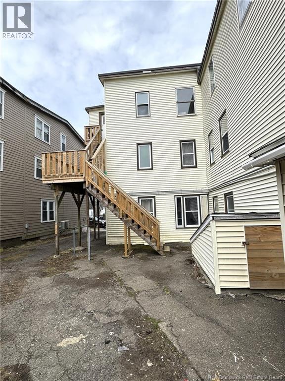 290 King St W - Image 7