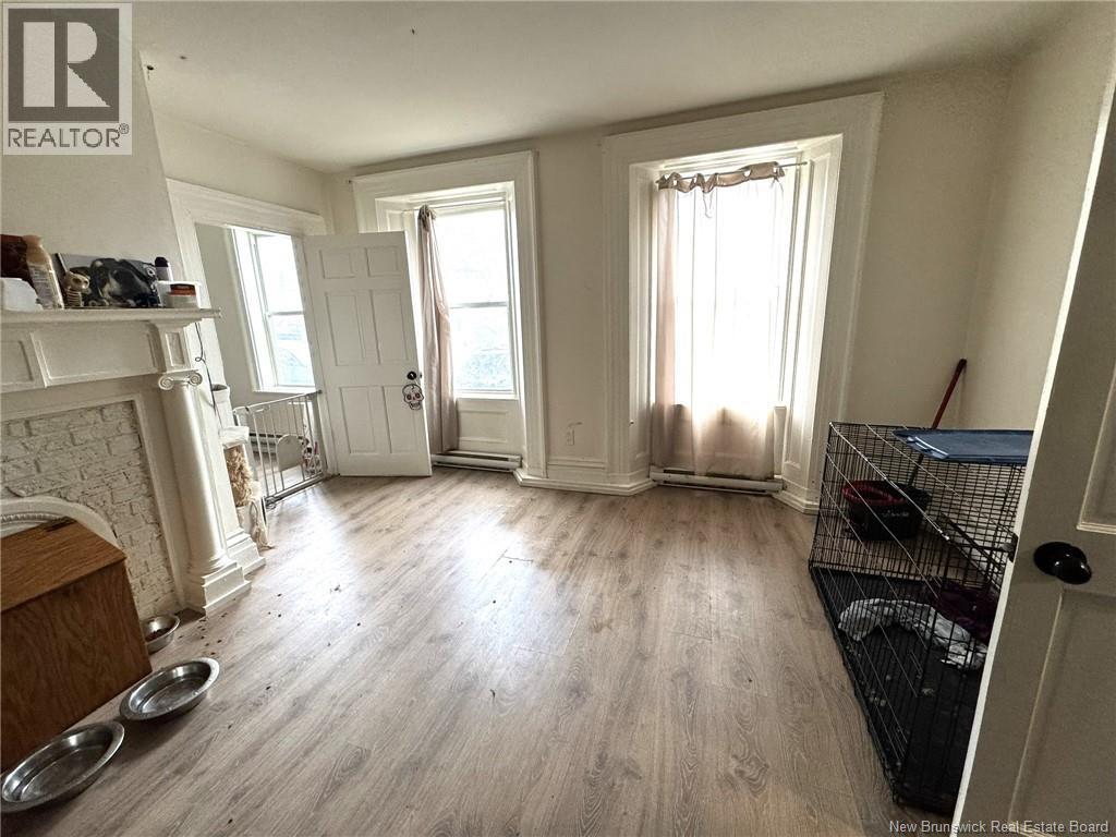 290 King St W - 8