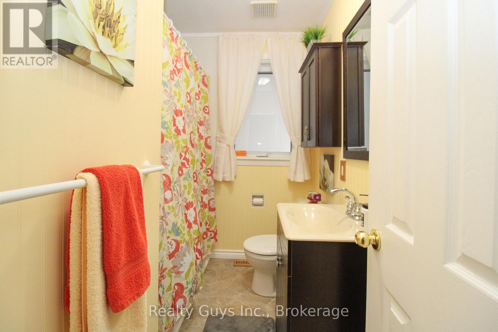 734 CRAWFORD PLACE - Image 32