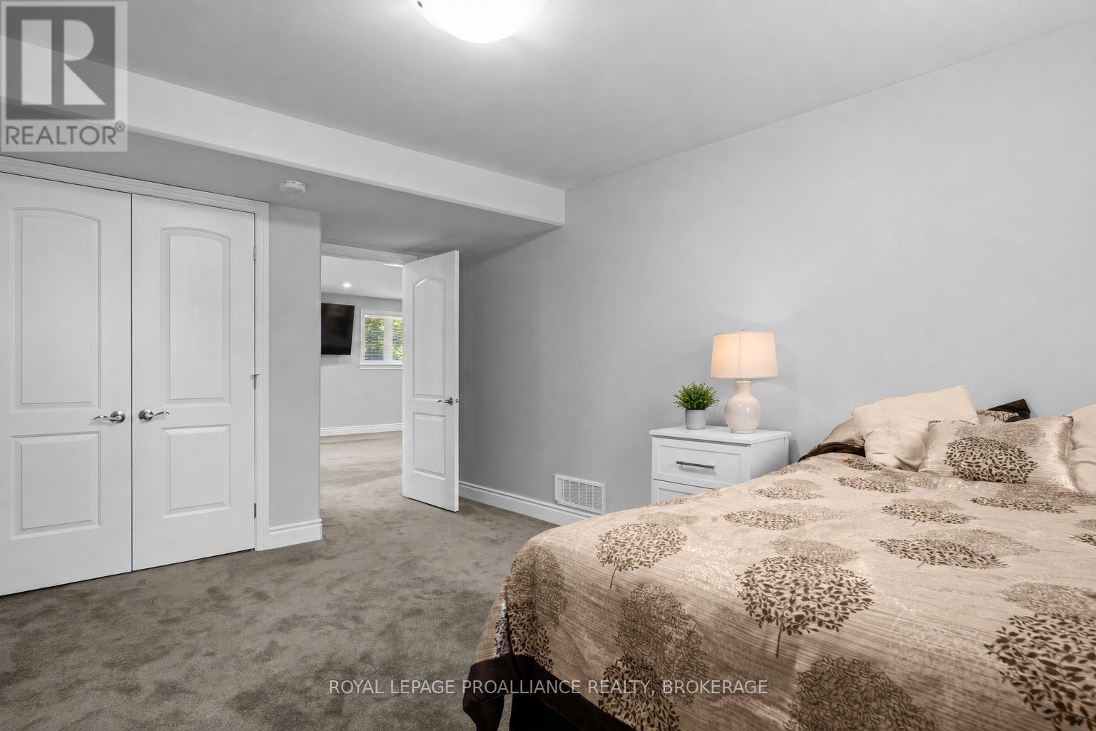 2800 DESERT LAKE ROAD - Image 38