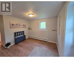 2 Rowsell Street thumbnail 21