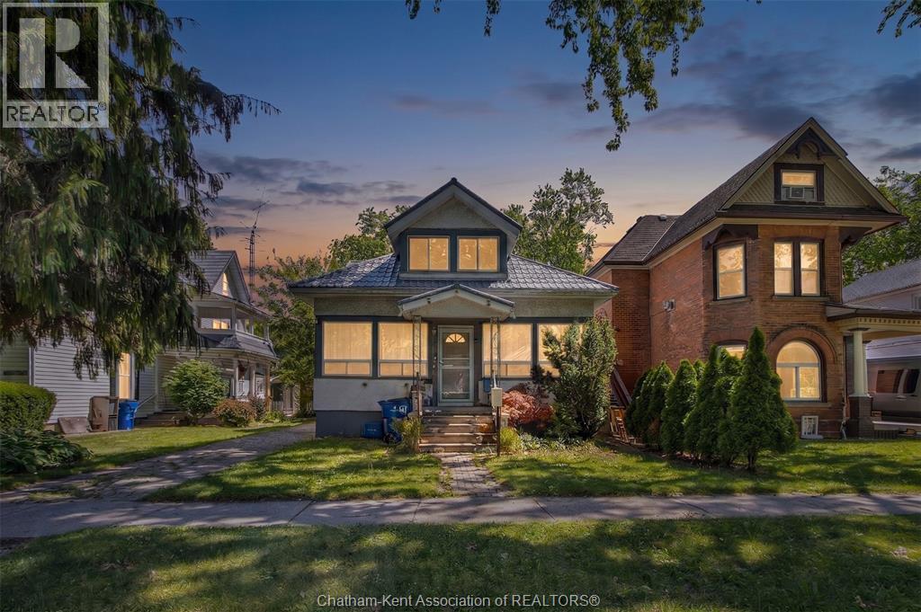 97 VICTORIA AVENUE - 2