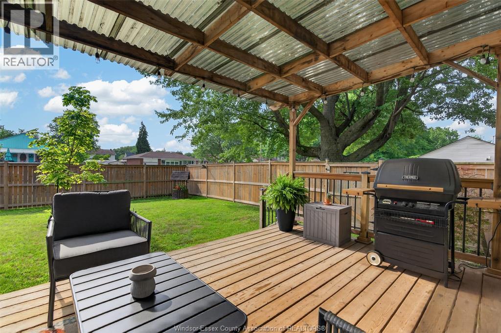 1170 STRATHMORE AVE - 23