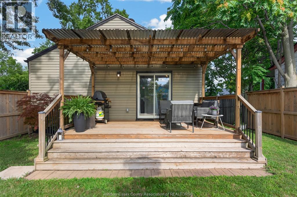 1170 STRATHMORE AVE - 24