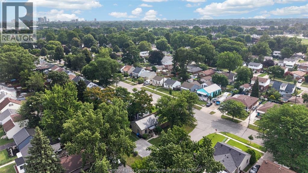 1170 STRATHMORE AVE - 32