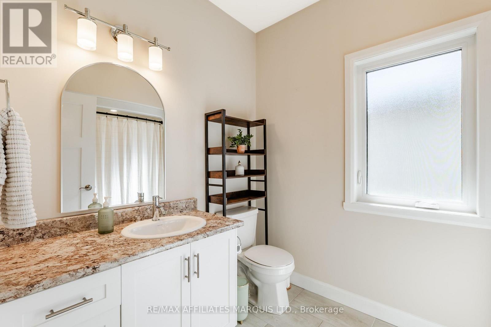 2391 WATSON CRESCENT - 21
