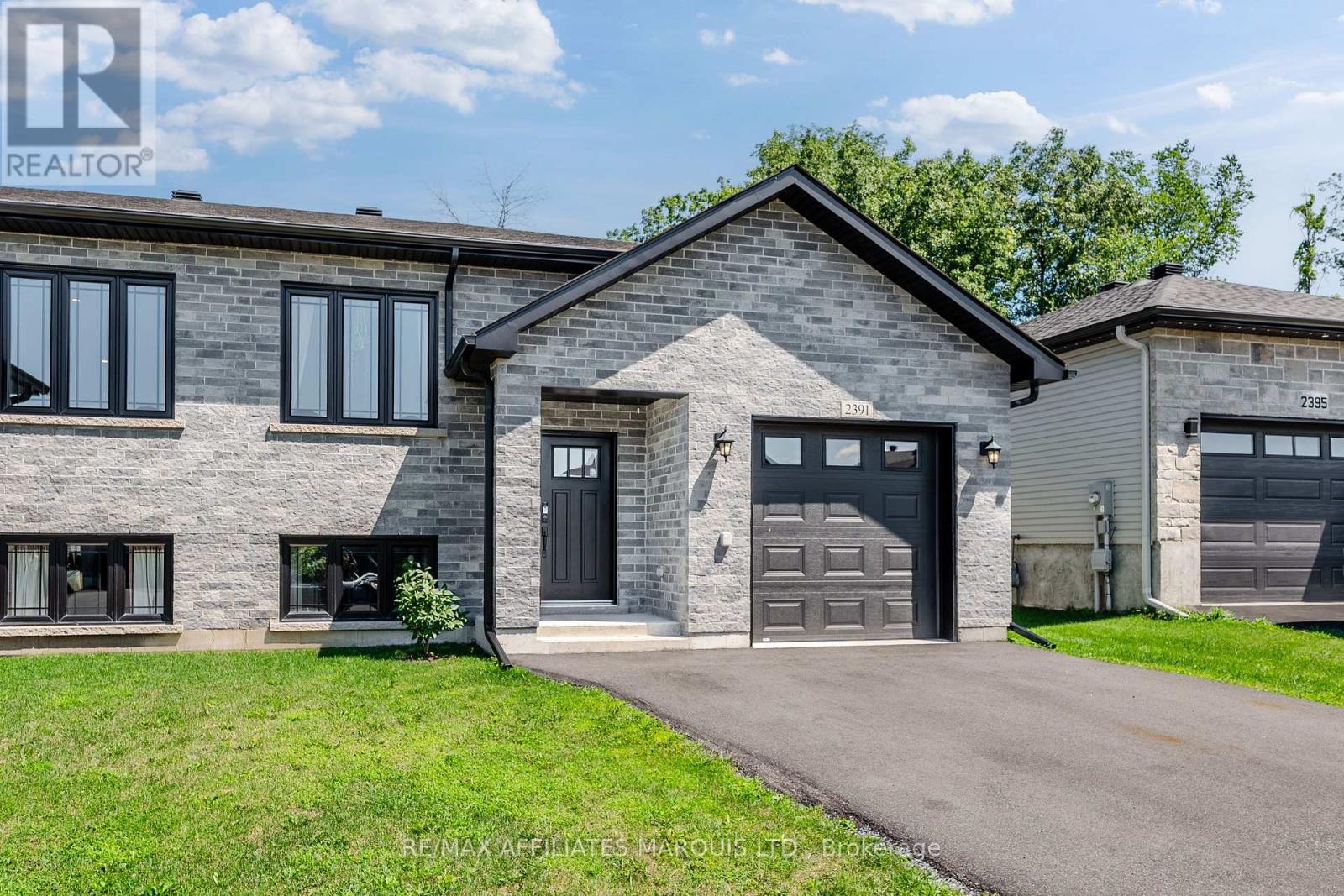 2391 WATSON CRESCENT - 3