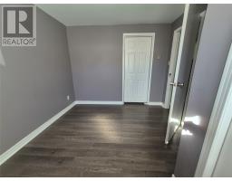 31 Smallwood Drive thumbnail 18