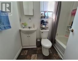 31 Smallwood Drive thumbnail 8