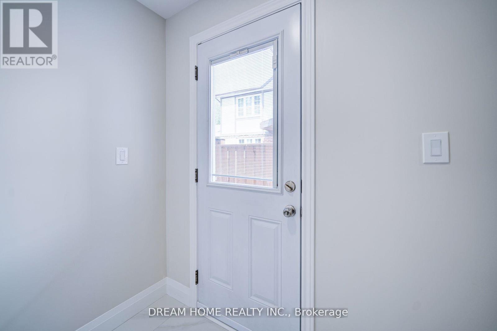 LOWER - 23 MANORCREST STREET, Brampton (Central Park) — photo 3