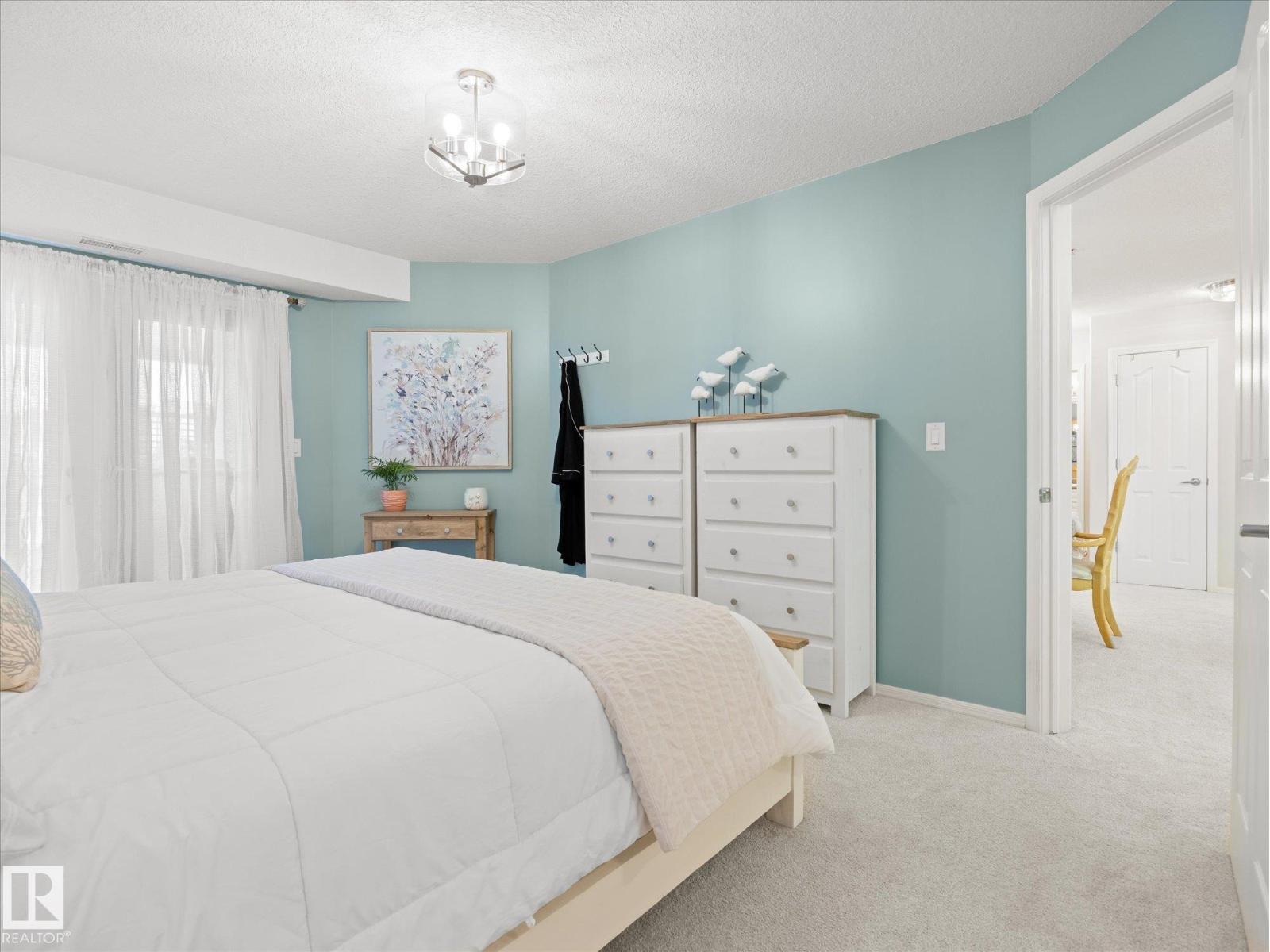 #223 9008 99 AV NW - 18