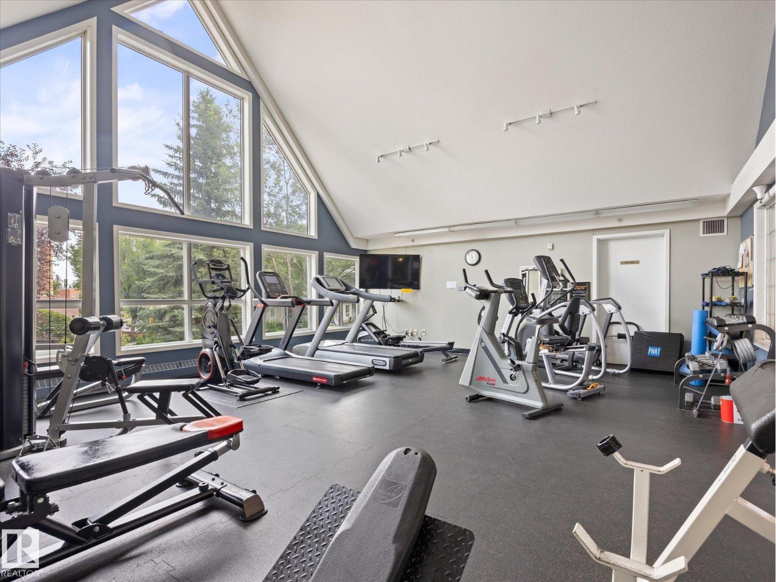 #223 9008 99 AV NW - Image 29