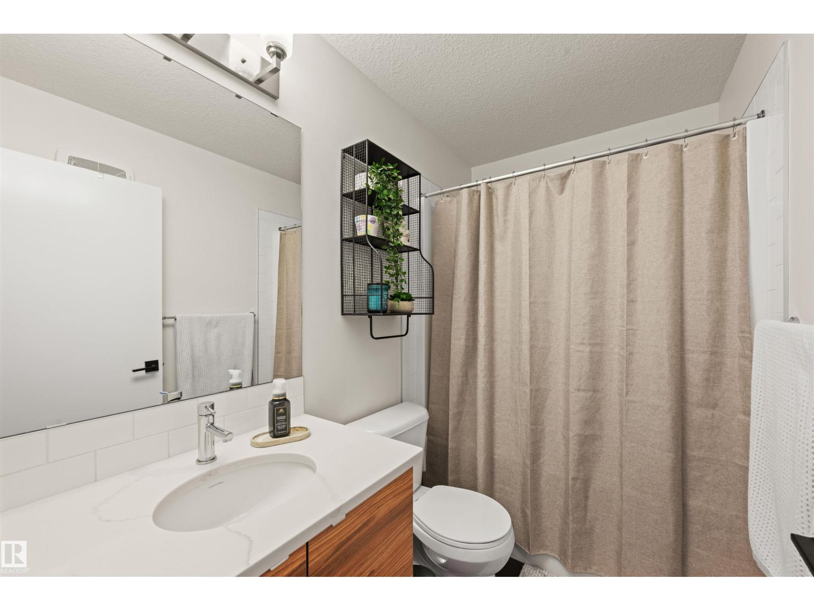 3837 ROBINS CR NW - 28