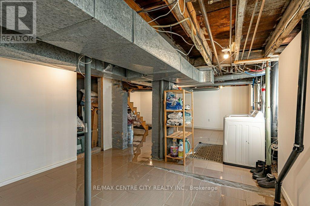 52 PRINCESS AVENUE - Image 26