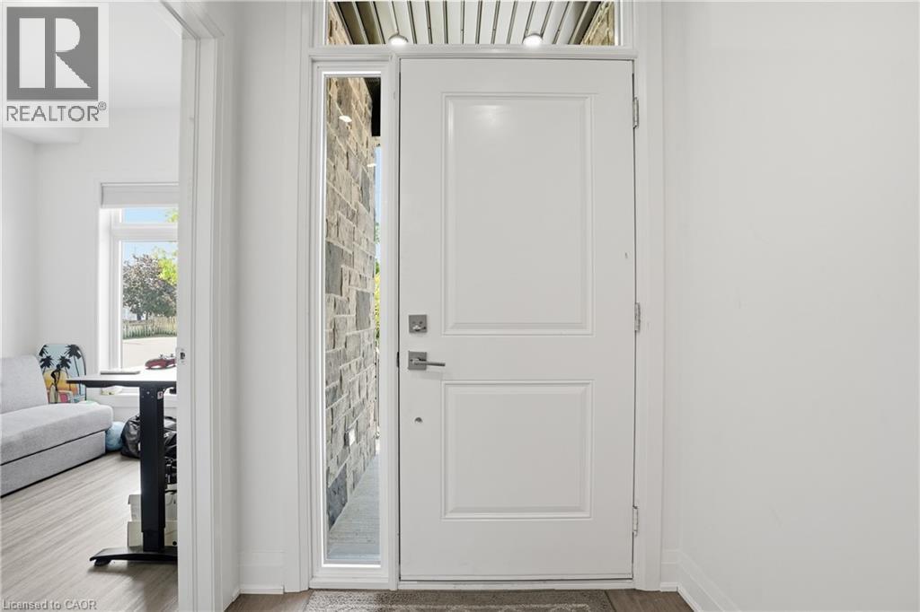 8 NASH Street, St. Catharines — photo 3