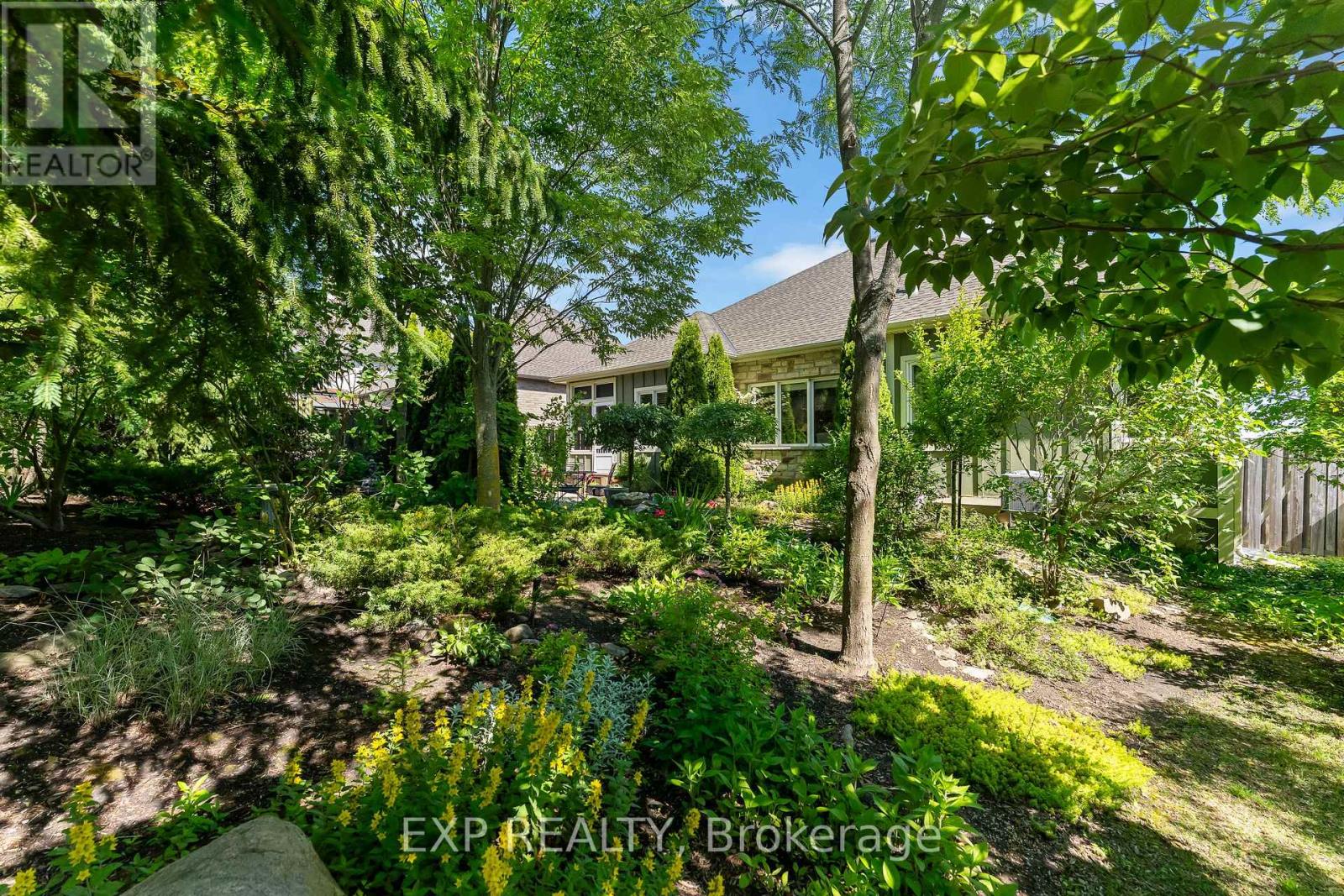 6 CREEKSIDE DRIVE - 43