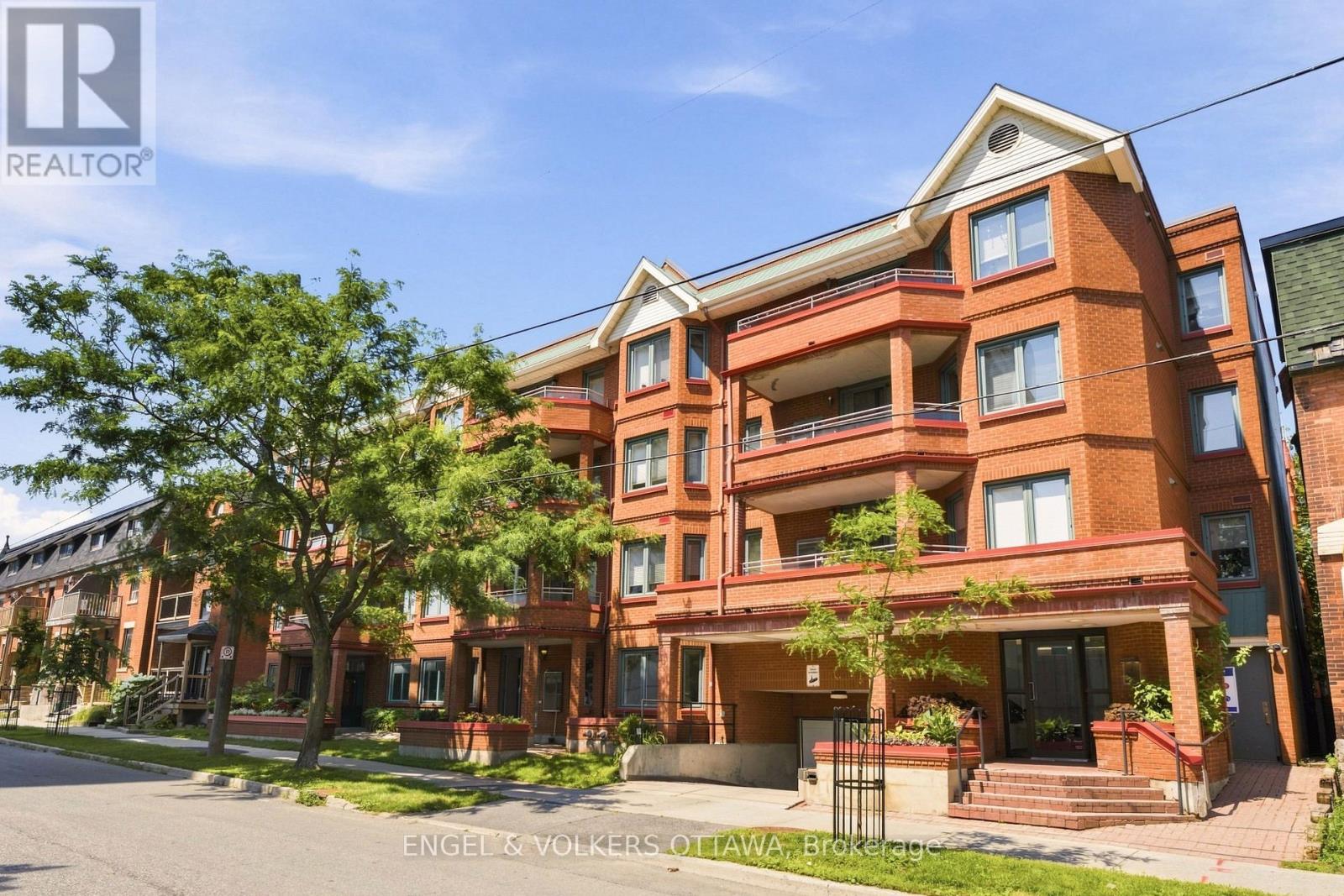 #101 45 ARGYLE AVENUE - 1