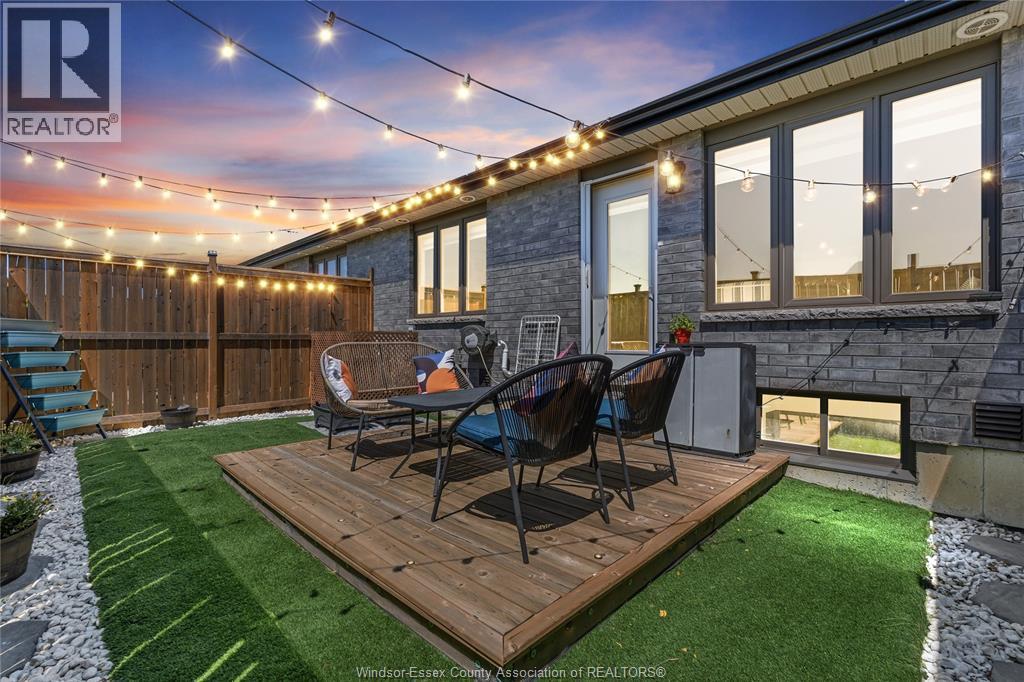 3556 HALLEE CRESCENT - 44