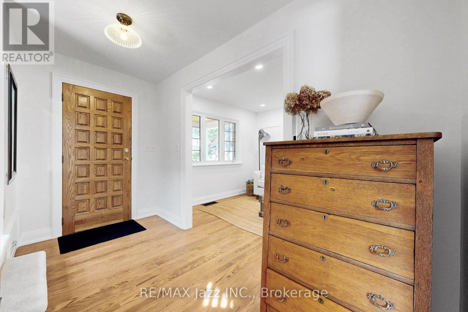 559 MASSON STREET - Image 5