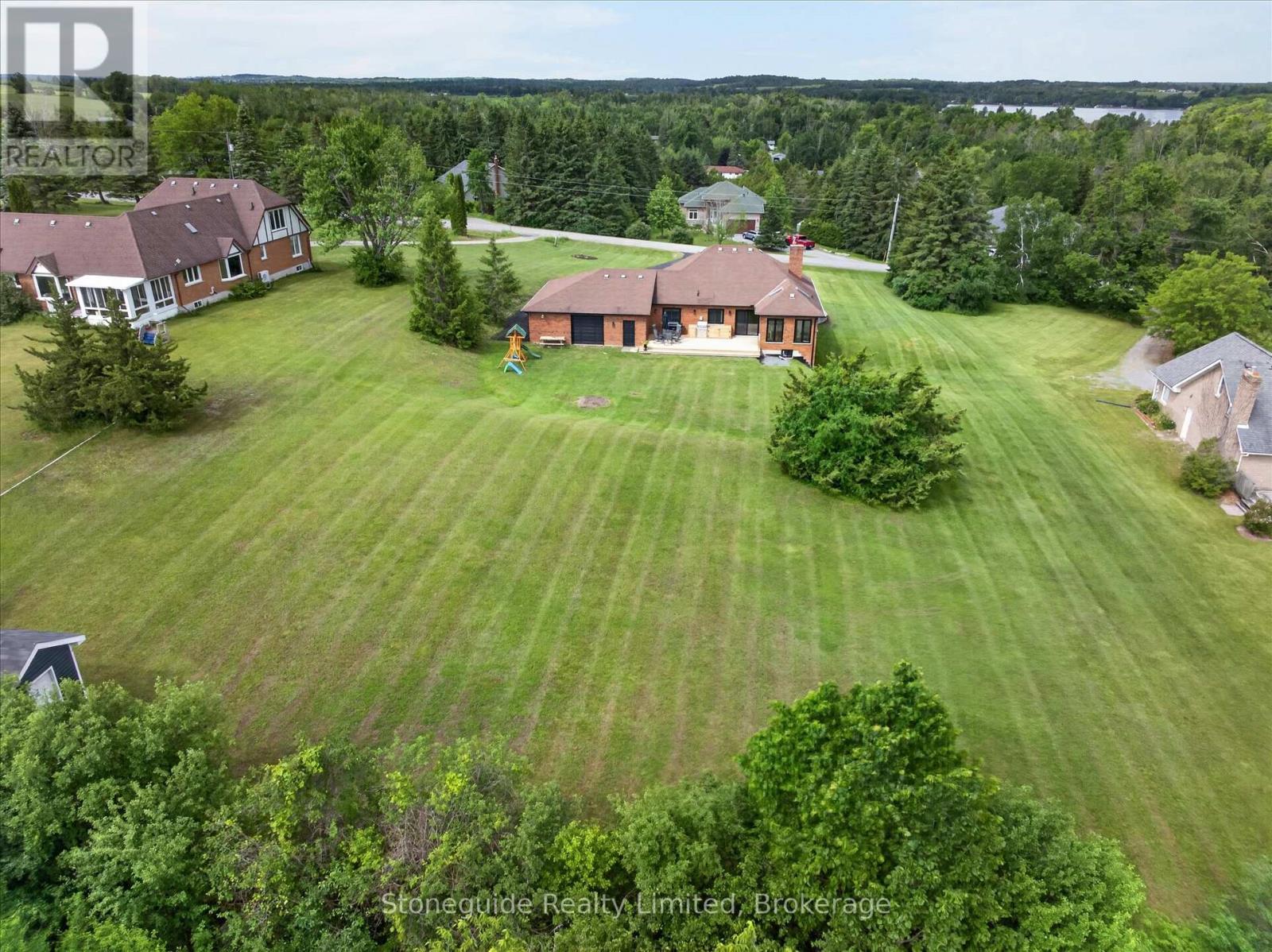 47 GRANDVIEW DRIVE - 45