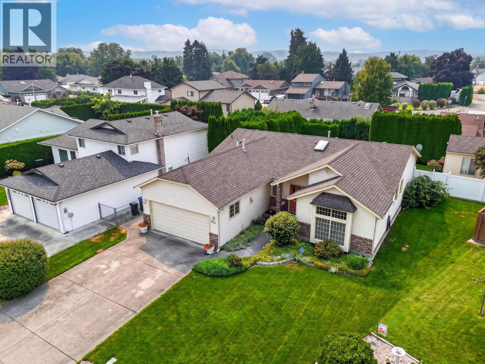 1025 Cushing Court - Image 39