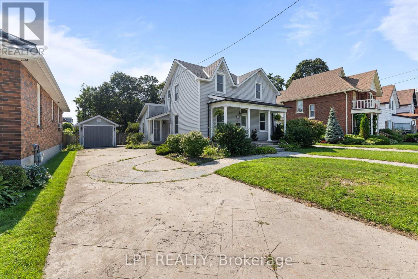 52 PARKSIDE DRIVE E, Barrie (Queen's Park) — photo 3