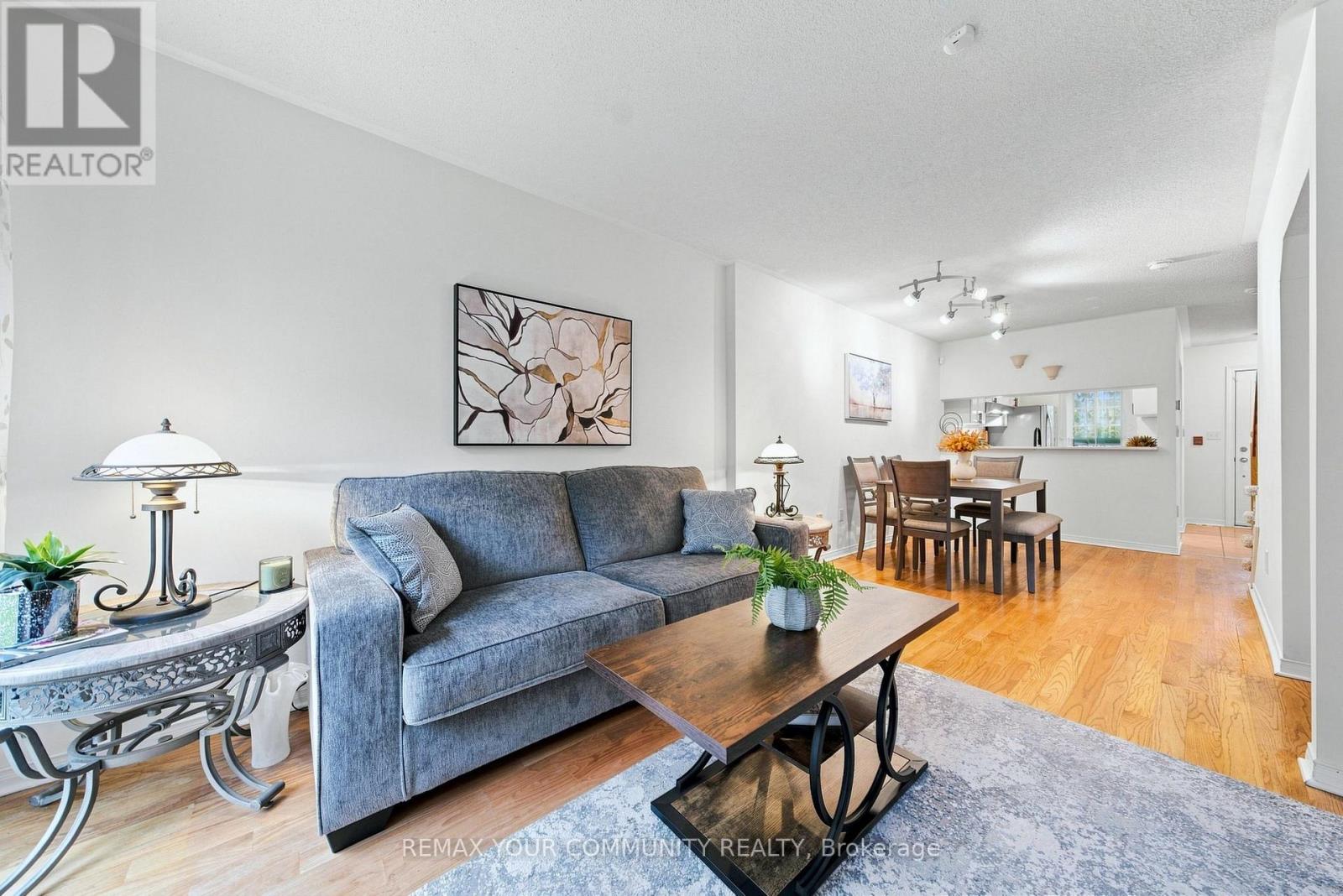 #11 210 MANITOBA STREET - 9