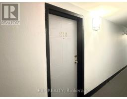 210 - 739 Deveron Crescent, London South, ON N5Z4Y1 Photo 6