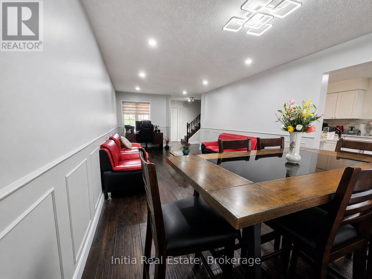 34 BELLROCK CRESCENT - 9