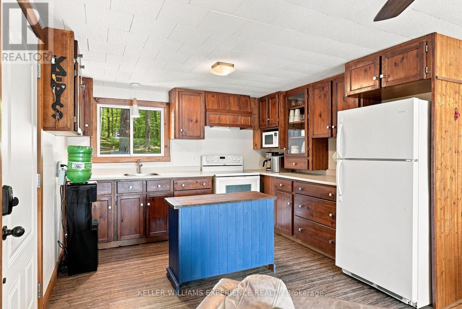 548 SILVER LAKE ROAD - 26
