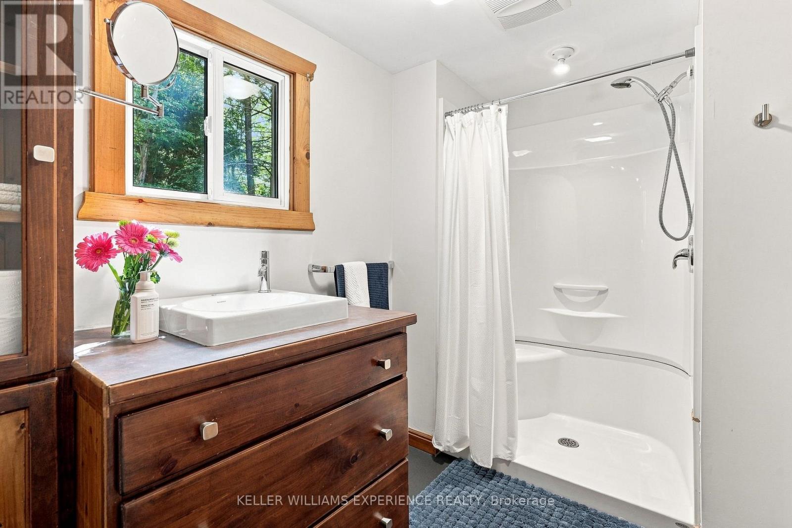 548 SILVER LAKE ROAD - 35