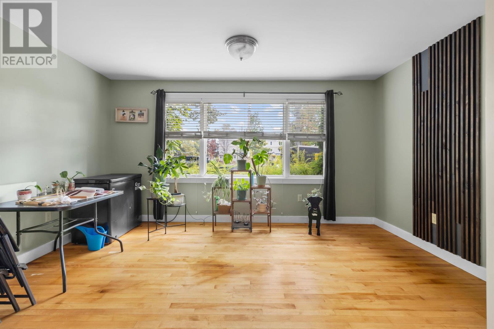 29 Ole King Square - 30
