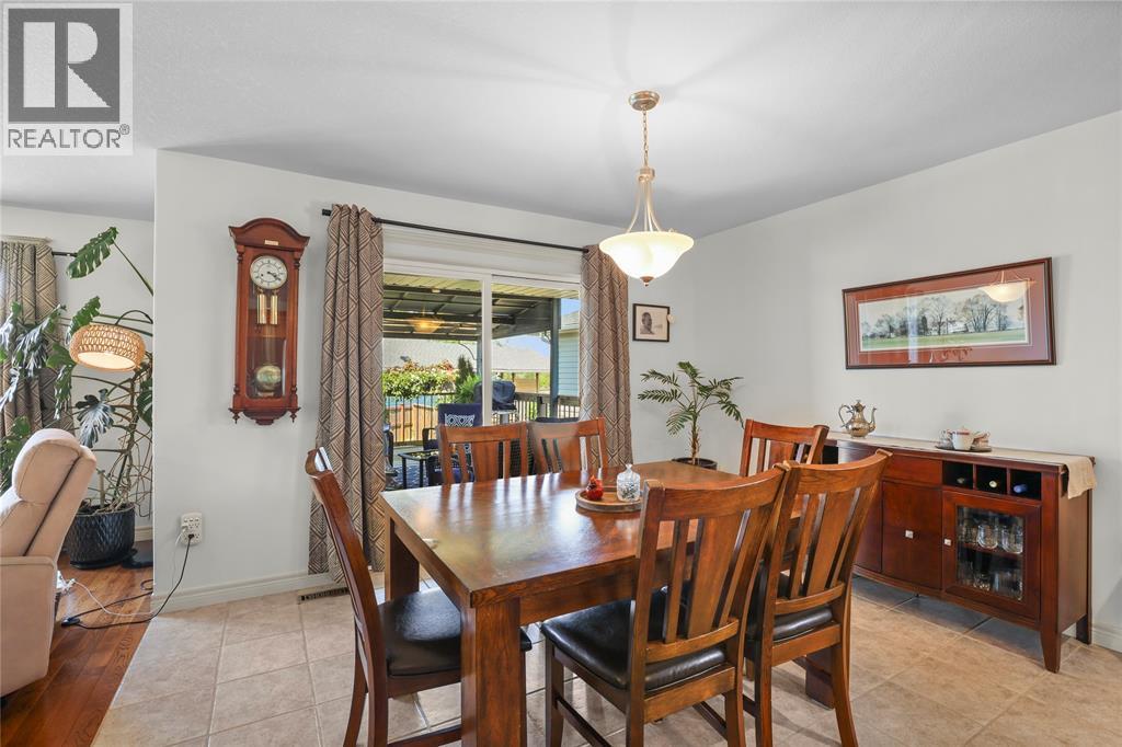 4026 Applewood DRIVE - 17