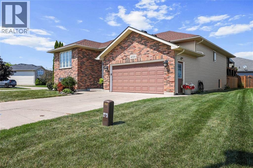 4026 Applewood DRIVE - 2