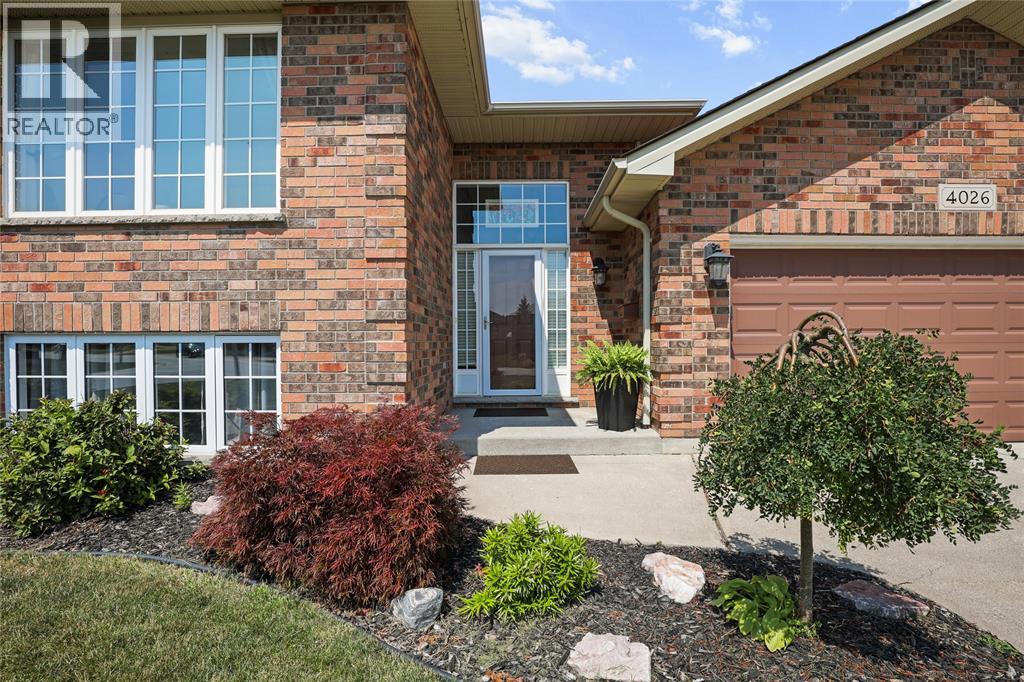 4026 Applewood DRIVE - 4