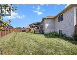 4026 Applewood Drive, Petrolia, ON N0N1R0 Photo 42