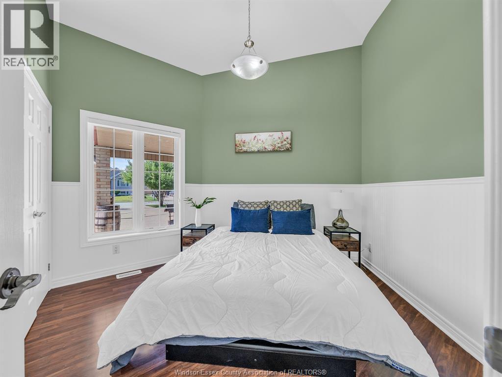 229 ST. PETER STREET - 10