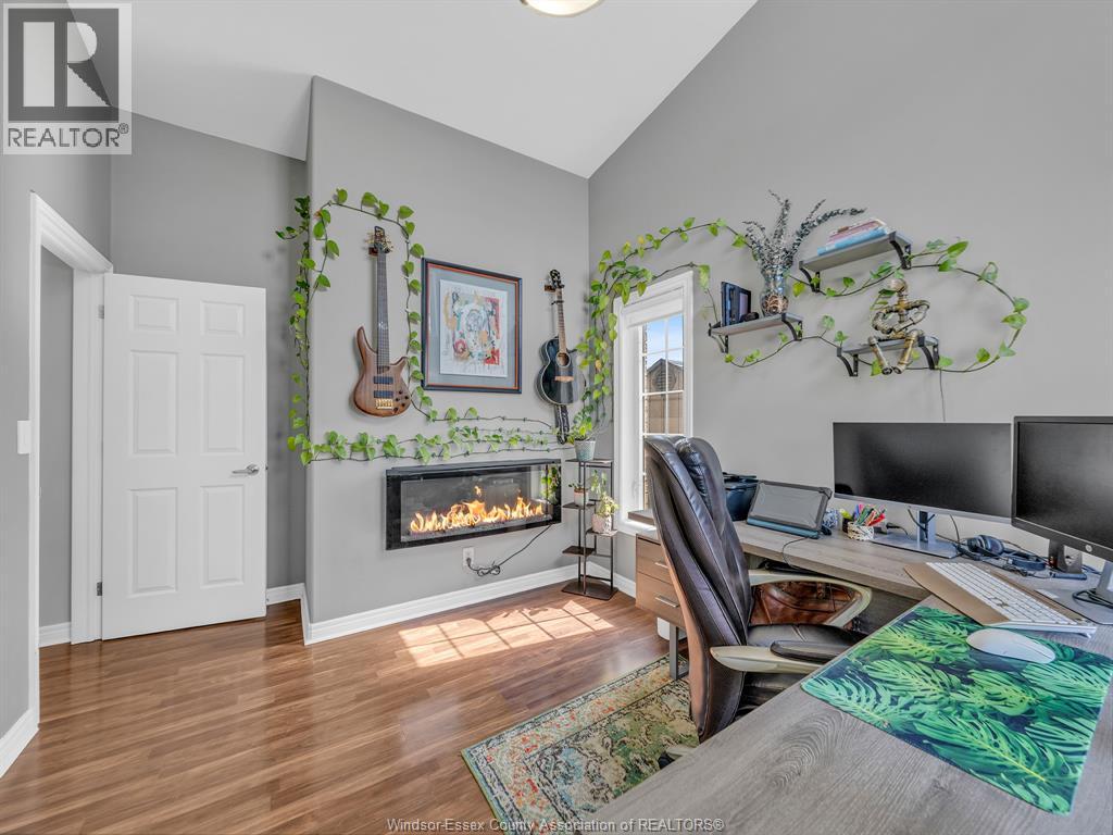 229 ST. PETER STREET - 15