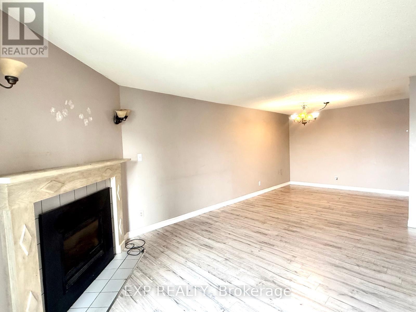 #210 739 DEVERON CRESCENT - Image 11