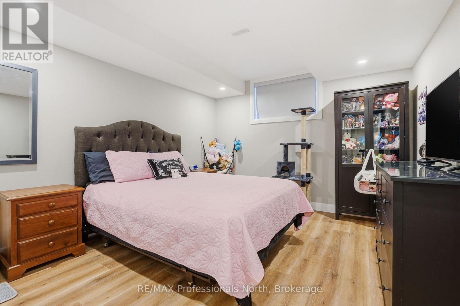 #14 71 JACK STREET - 30