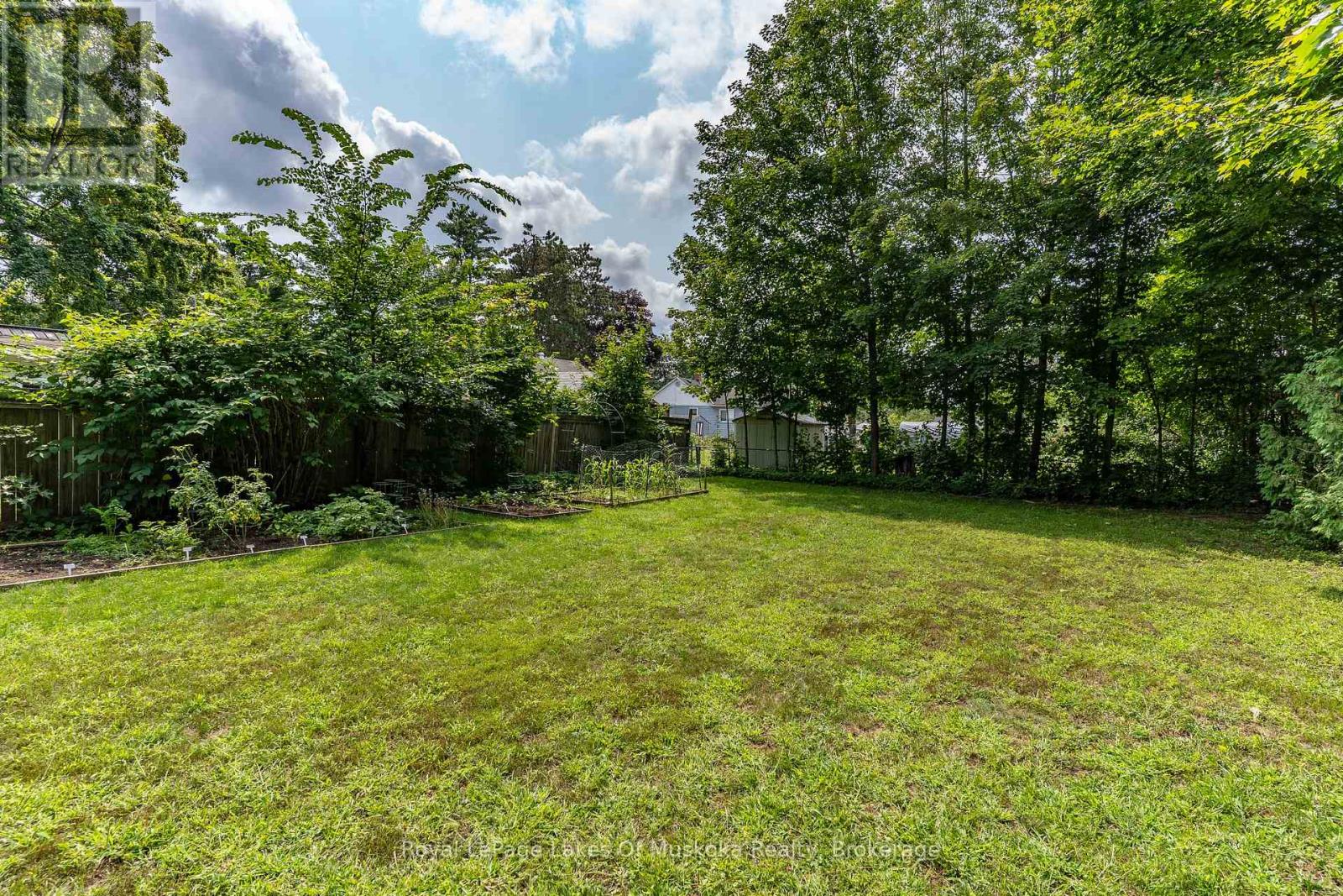 570 PINEDALE ROAD - Image 10