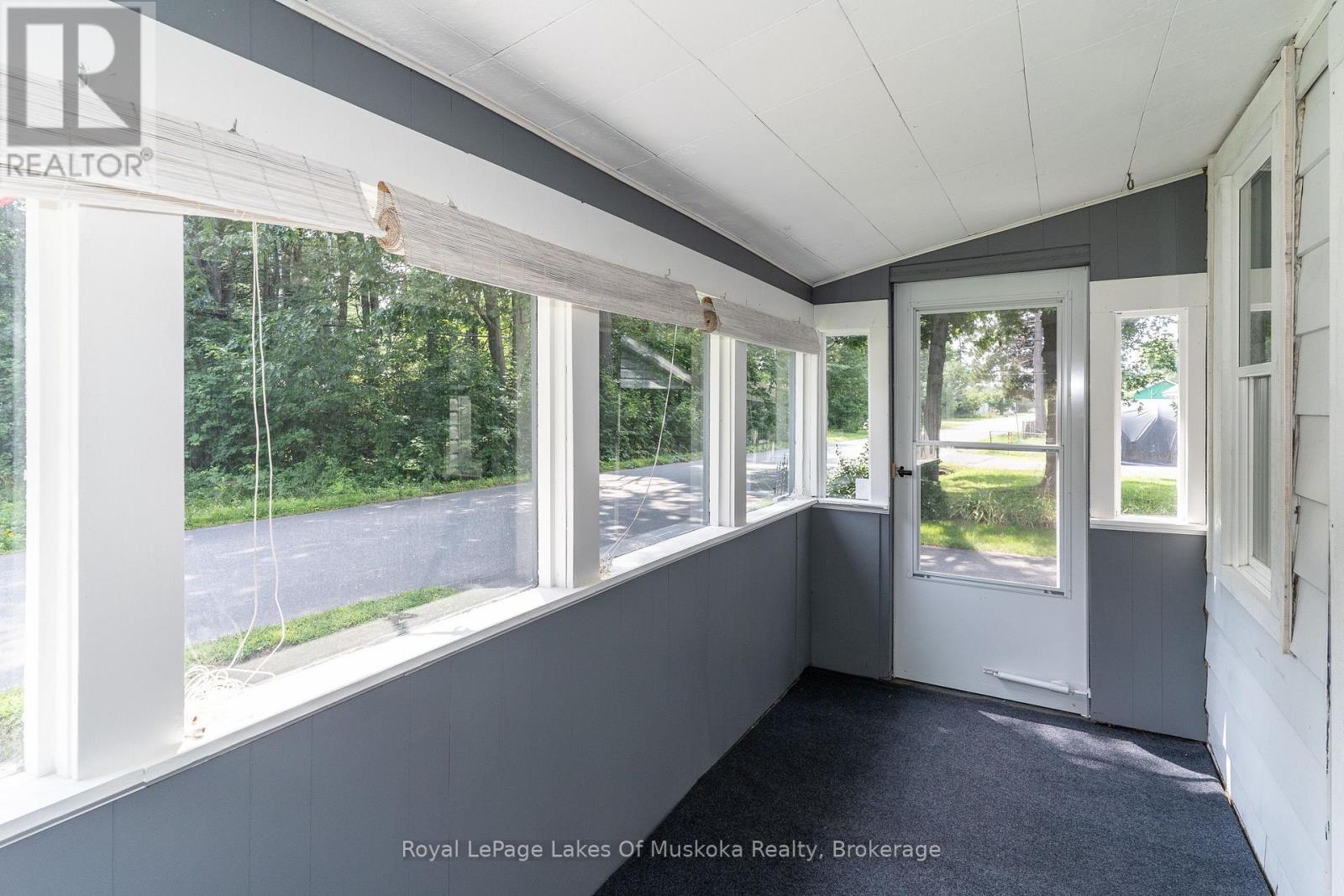 570 PINEDALE ROAD - 19