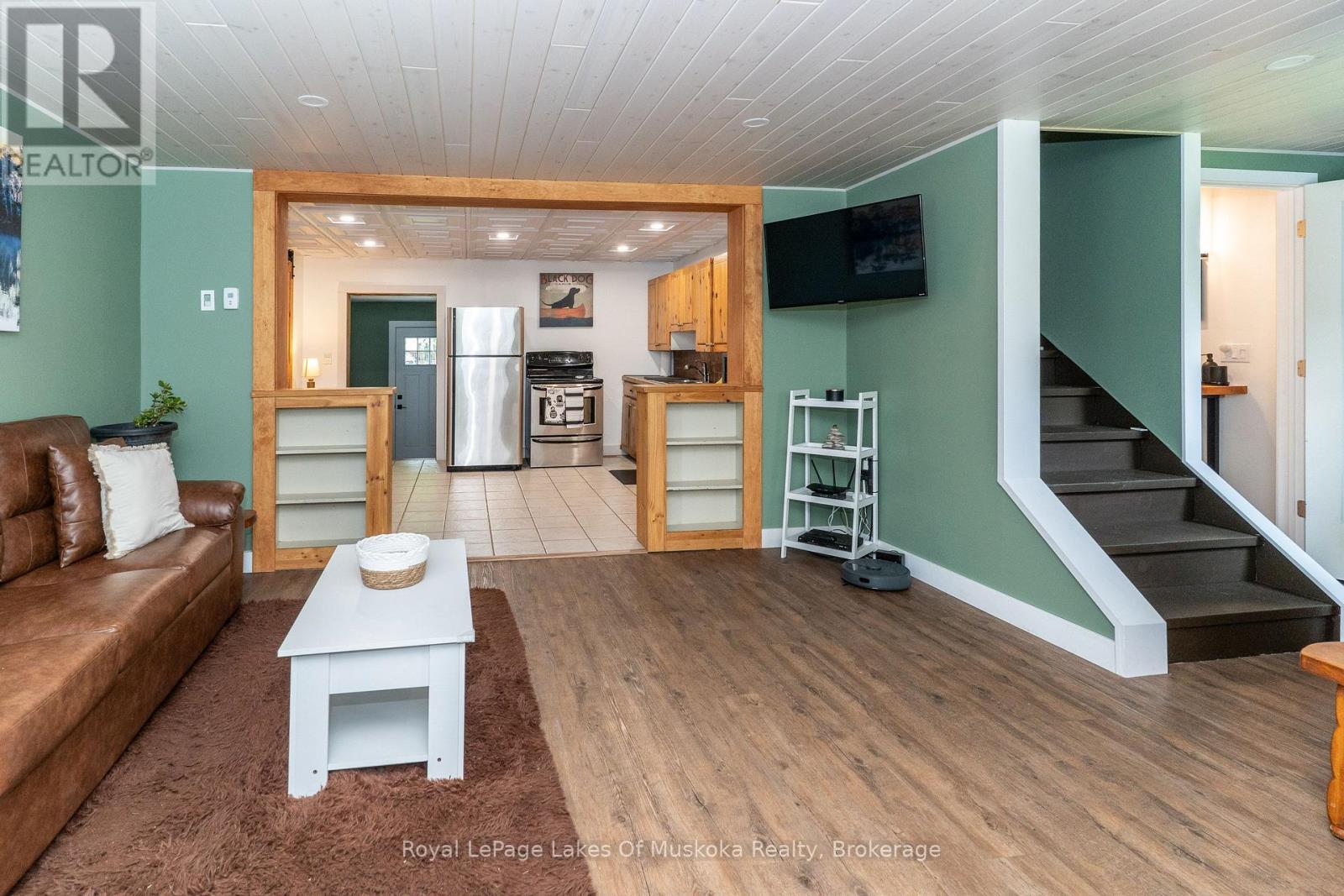 570 PINEDALE ROAD - 20