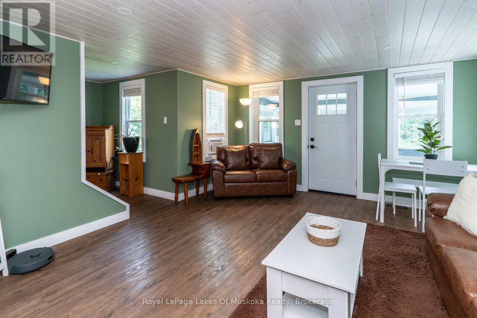 570 PINEDALE ROAD - Image 23