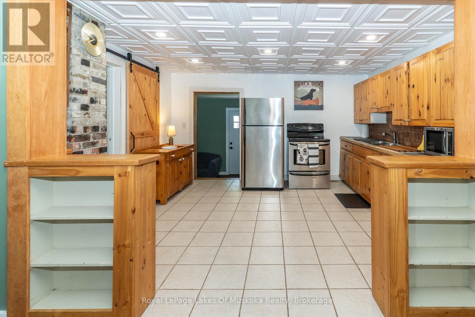 570 PINEDALE ROAD - 24