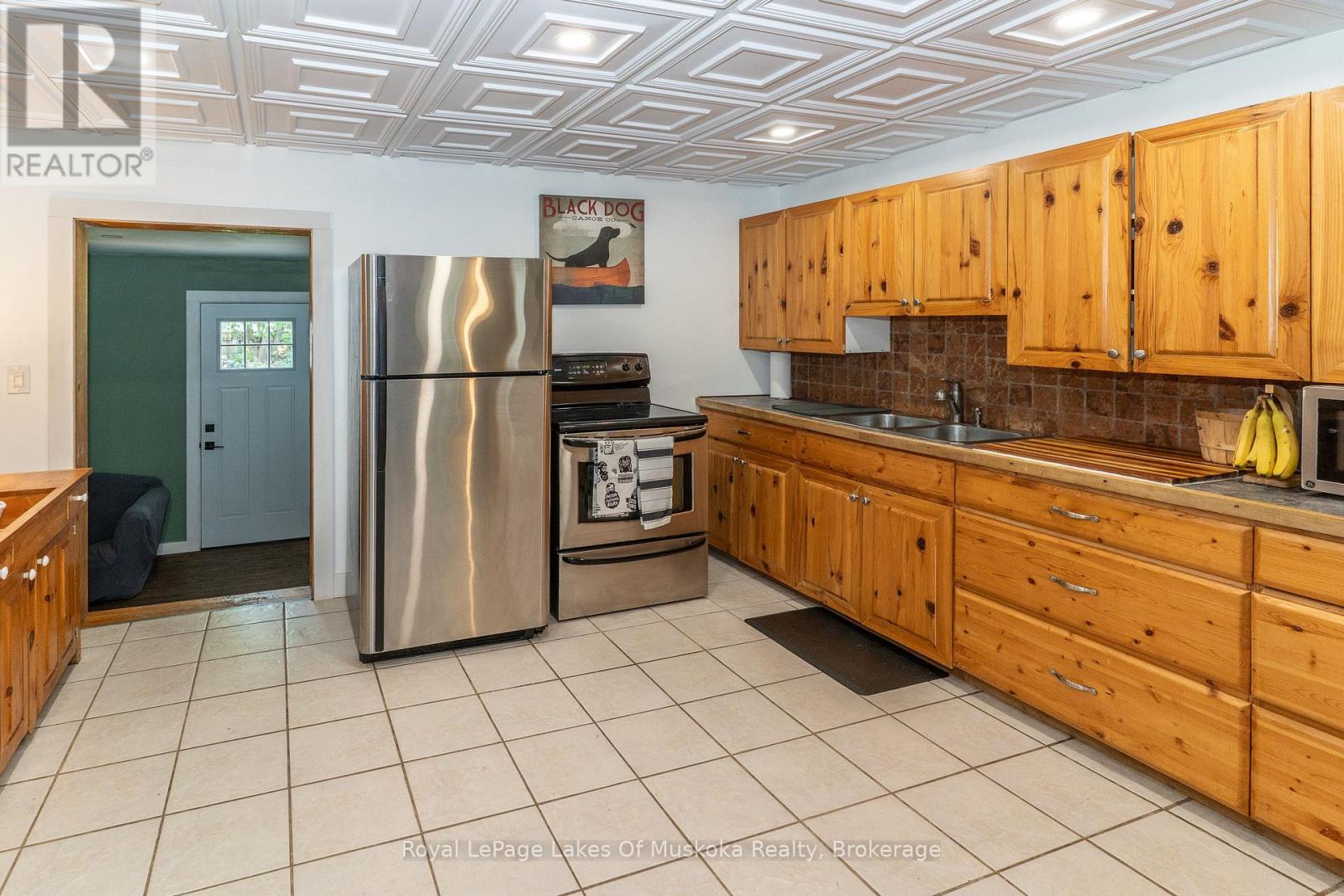 570 PINEDALE ROAD - 25