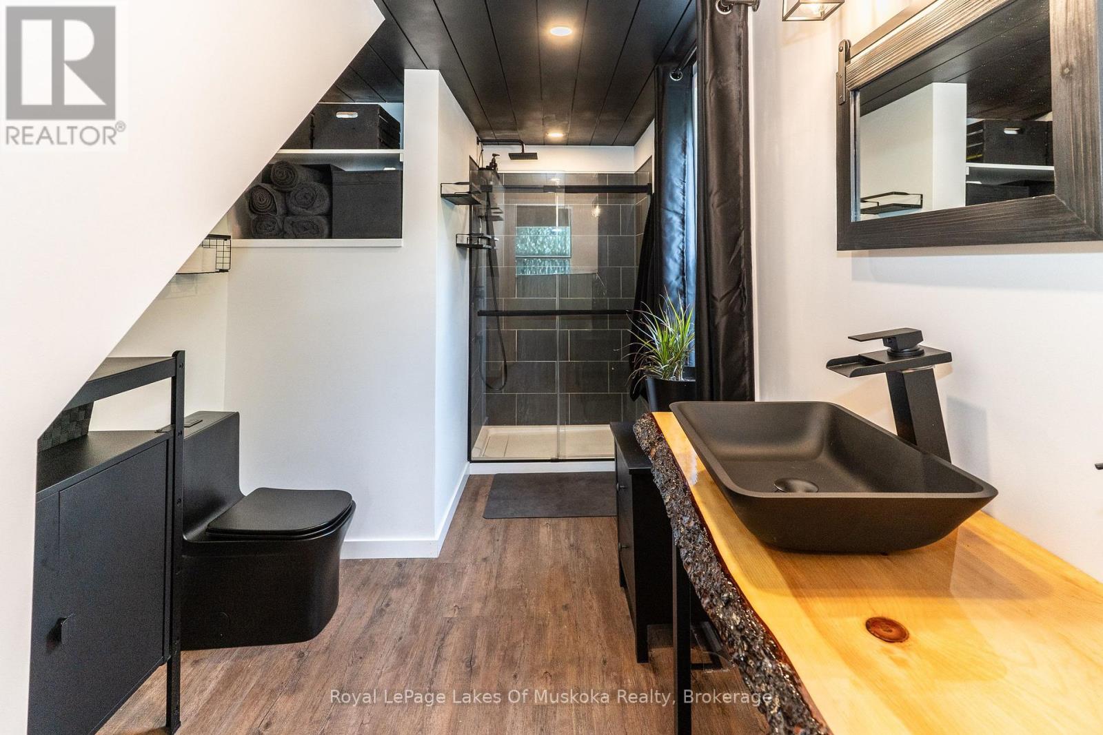 570 PINEDALE ROAD - Image 31