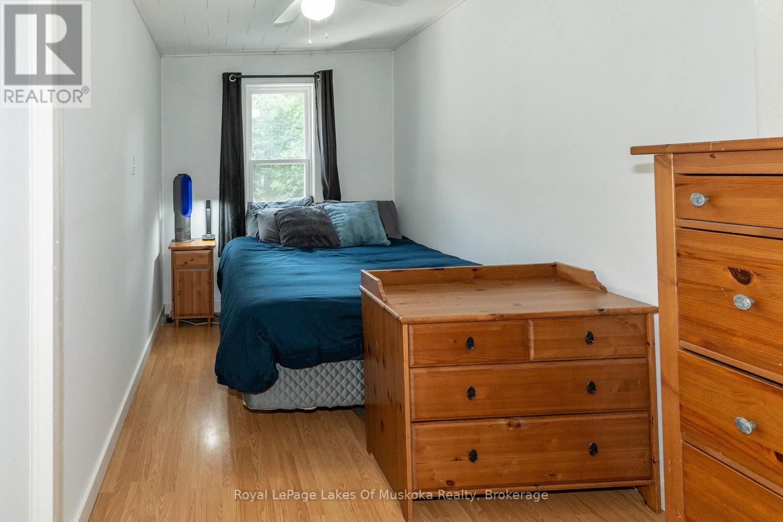 570 PINEDALE ROAD - 33